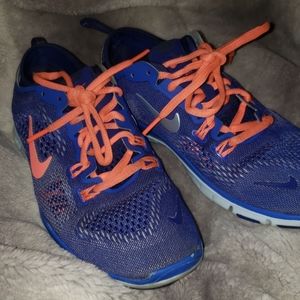 Sold Nike free TR FIT 4